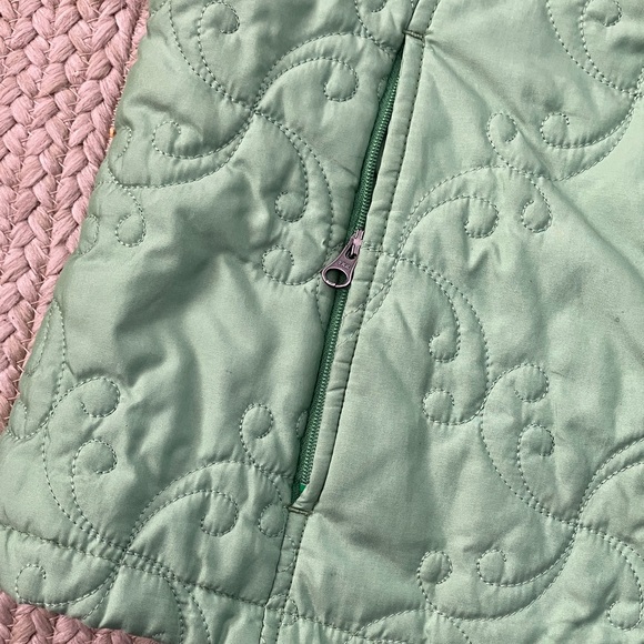 Ariat Light Green Quilted Vest - Picture 4 of 6